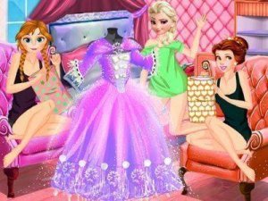 Fashion Studio: Royal Wardrobe Stylist