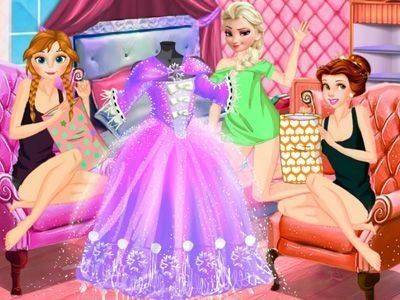 Fashion Studio: Royal Wardrobe Stylist
